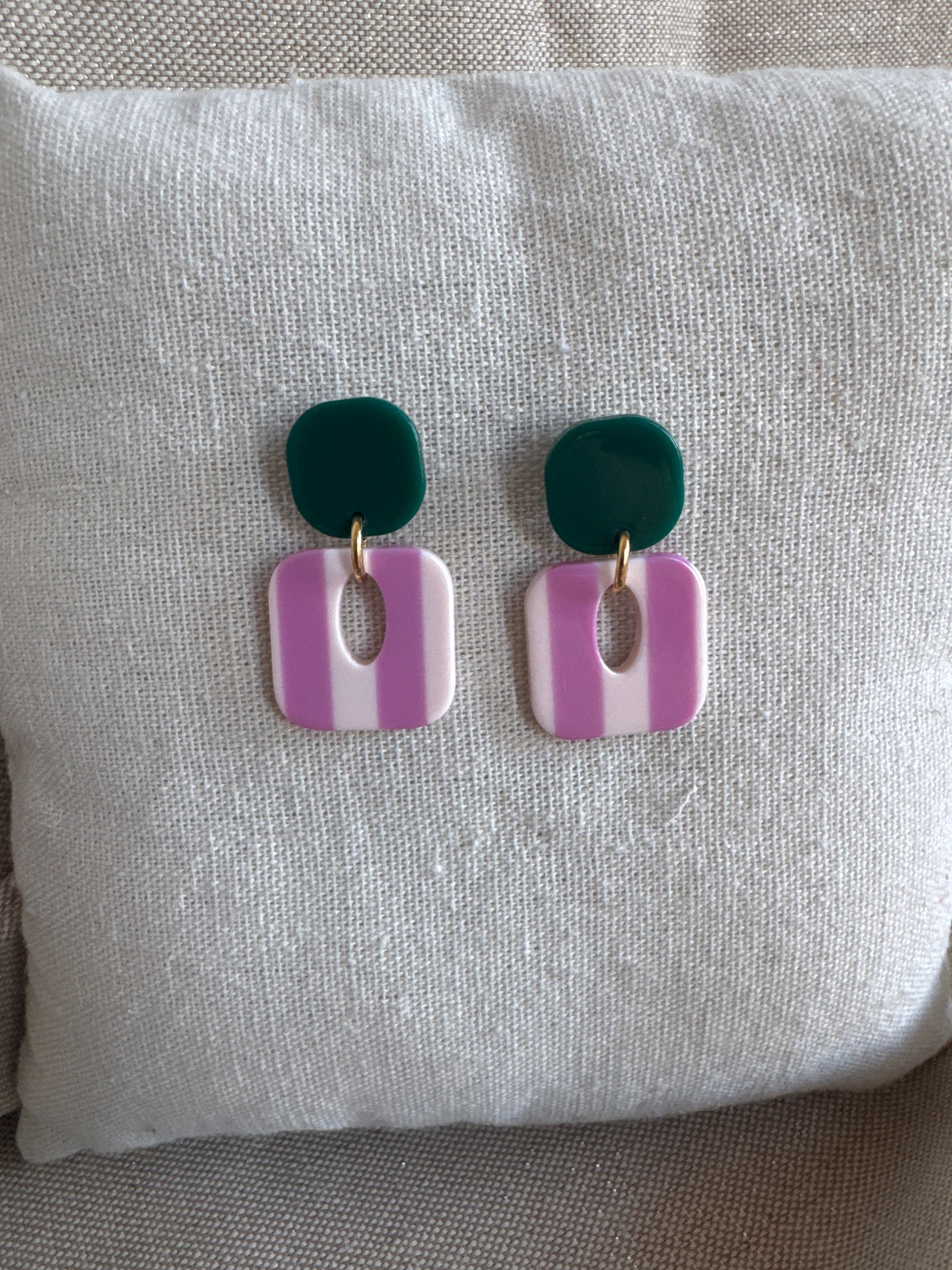 Boucles d'oreilles Buren rayure parme er blanc