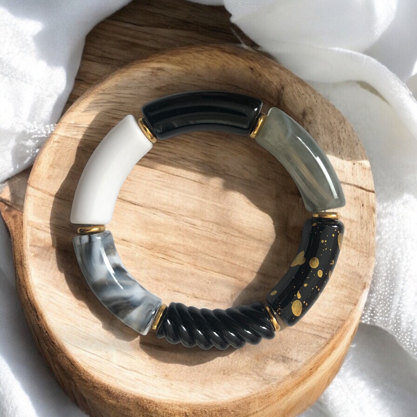 Bracelet tube ton noir et blanc