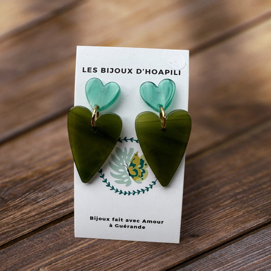 Boucles d’oreilles cœurs allongés verts