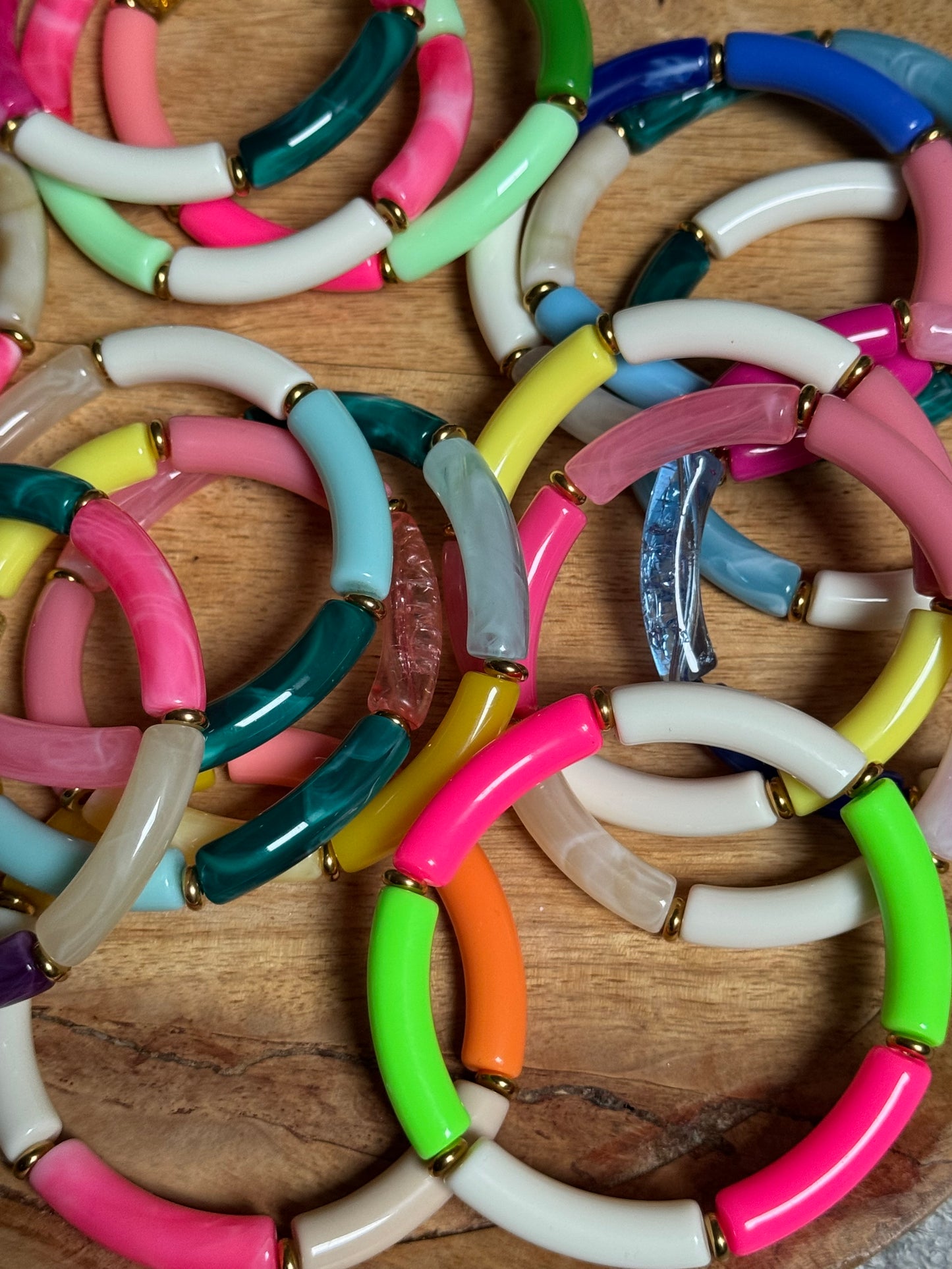 Bracelets Joncs Tendances - multicolores