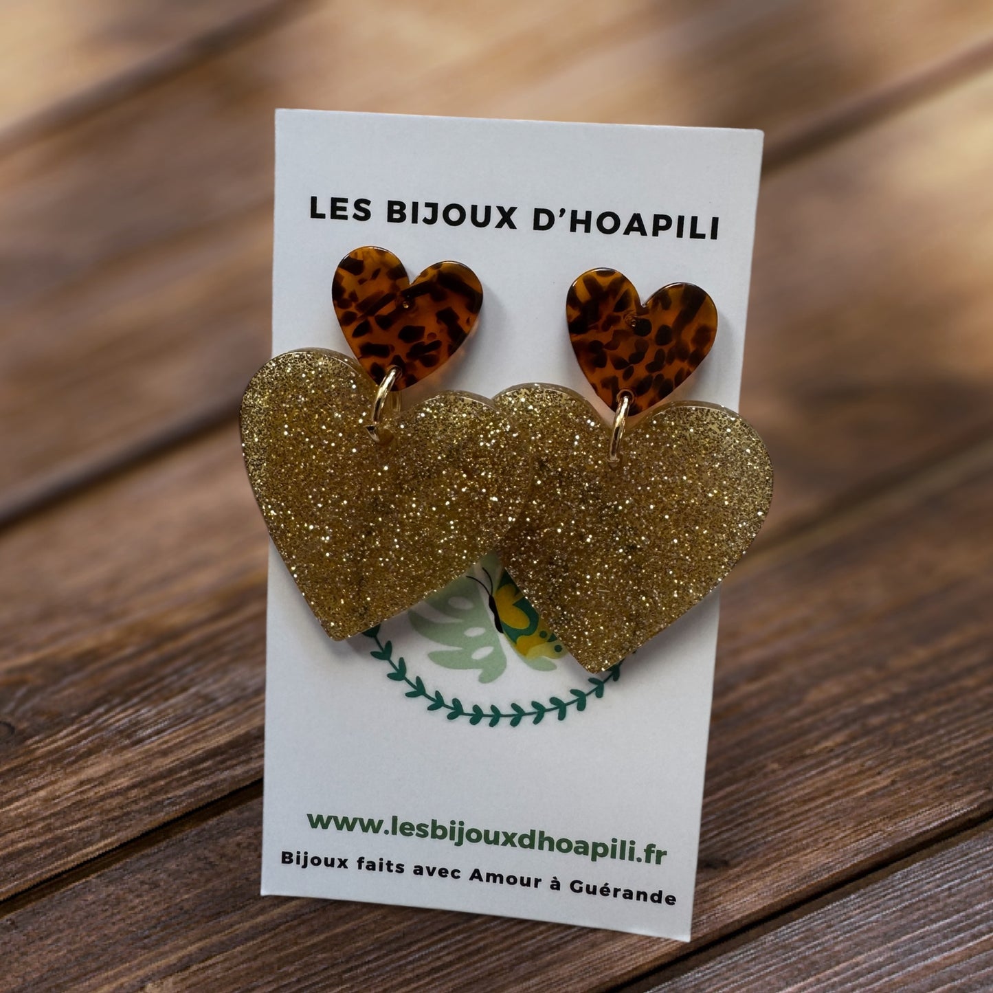 Duo de Cœurs Terrazzo & Paillettes Or : Boucles d'Oreilles Chic & Scintillantes