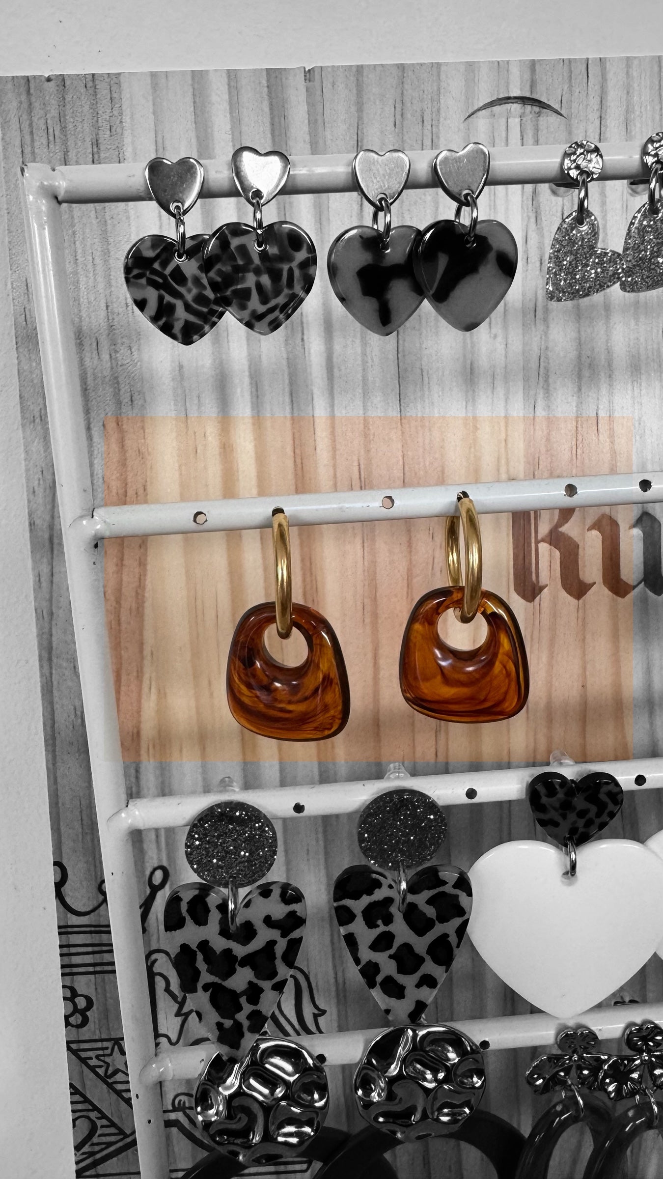 Pendentif marron translucide